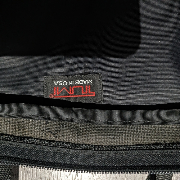 TUMI Alpha Expandable Black Monogram Briefcase/Laptop Bag W/ Aftermarket Strap! - Picture 4 of 12